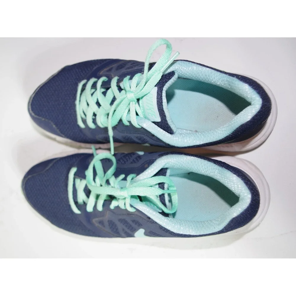 Nike Dart 11 Women's Size 7 Running Shoes Navy Blue Menta Green